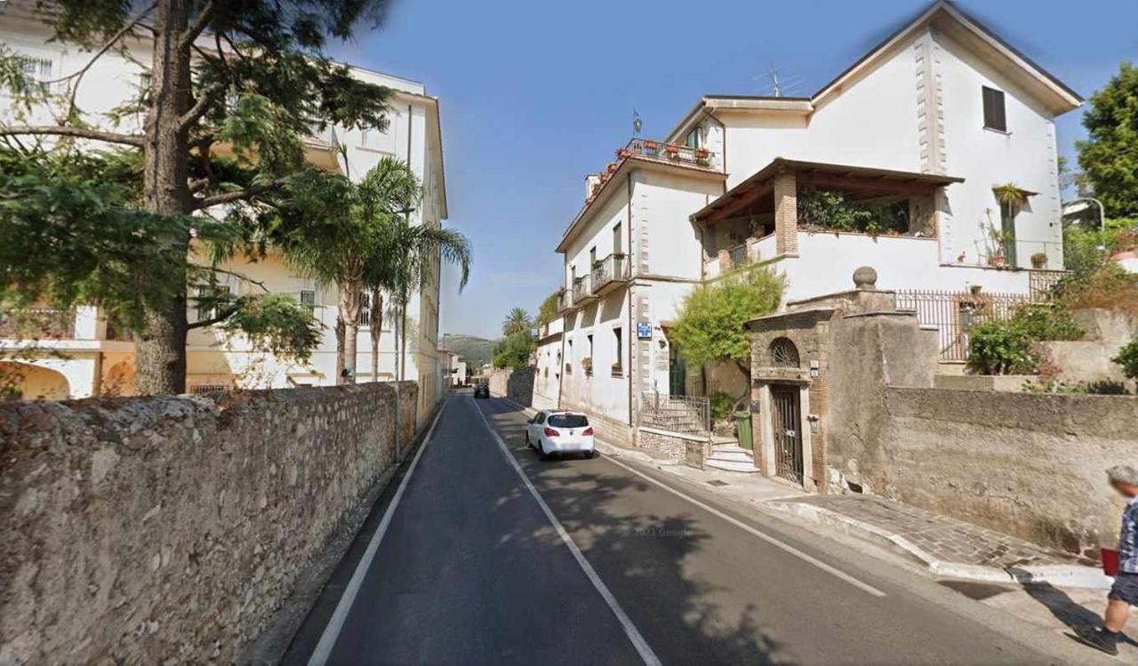 Apartamento Casa Dinky Attico Con Terrazza Vista Mare Formia Exterior foto